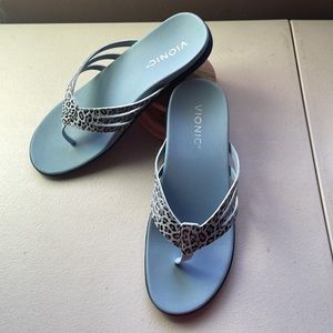 Vionic women’s sandal